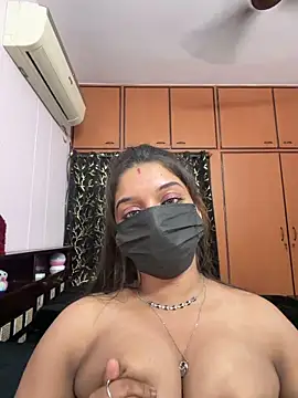 Sirishateluguammai's cam snapshot