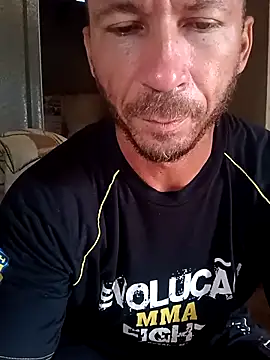 RobertoLuiz84 live sex cam