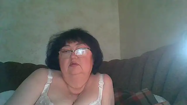 MilaSky5303's cam snapshot