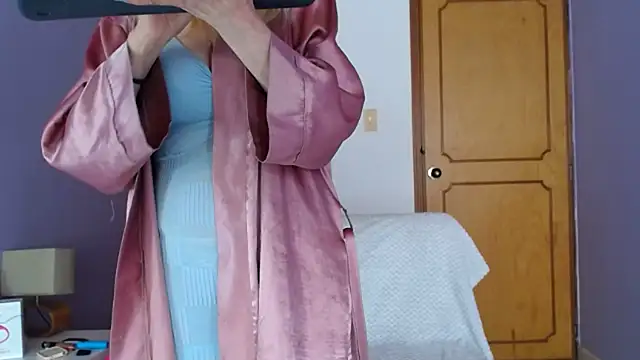 sophia_ny's cam snapshot