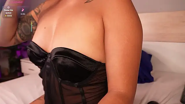 cinnamon_afrodit live sex cam