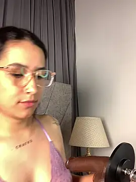 Val12777 live sex cam