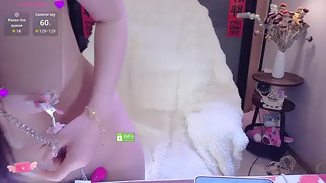 Yuyouwei- live sex cam
