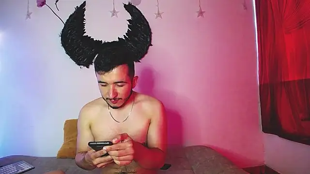 Noha_and_Iam live sex cam