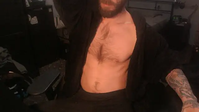 SexxxyLouis live sex cam