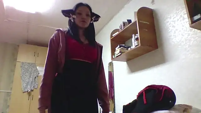 yourcutevikki's cam snapshot