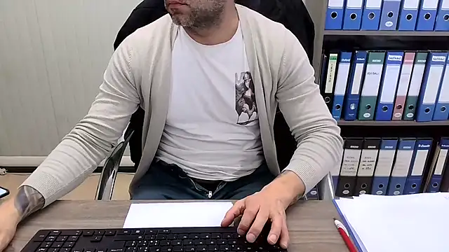 Evasionee live sex cam