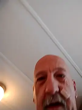 Yankeedave420 live sex cam