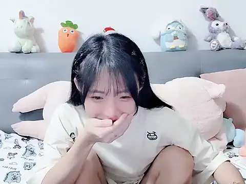 ShynBarbie94 live sex cam