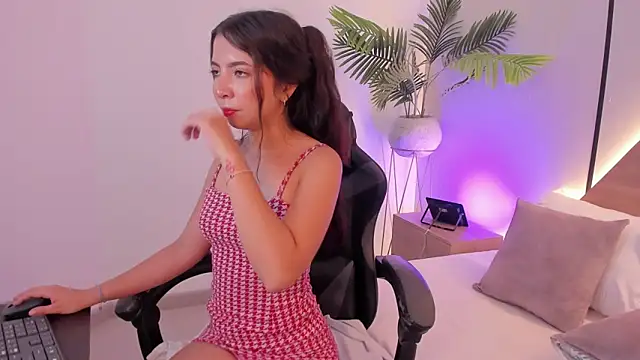 cataleya_castle's cam snapshot