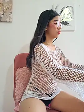 Lily_em's cam snapshot