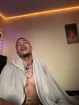 AlphaMasterXxx live sex cam