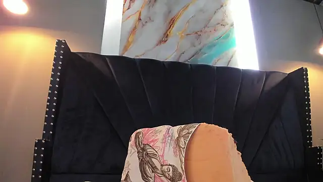 MAHIASMITH13 live sex cam