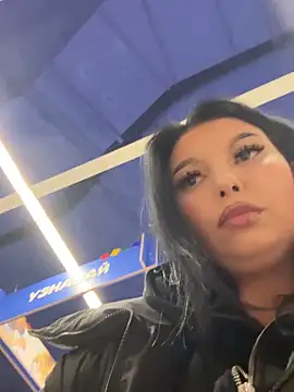 Tisha_Busty live sex cam