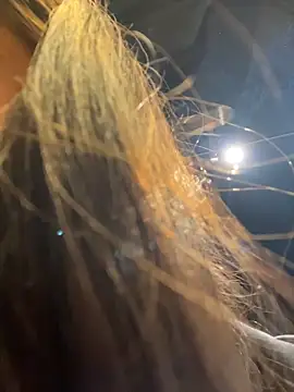 Holly_Play live sex cam