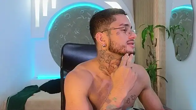 Alanrodgers live sex cam