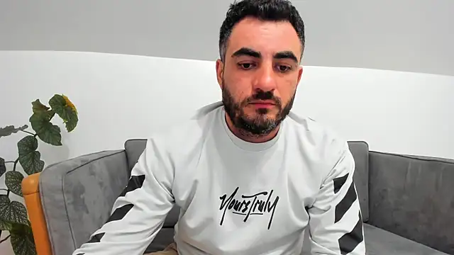 Wild_Stalion live sex cam