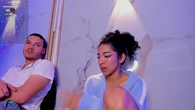 Aron_and_molly live sex cam