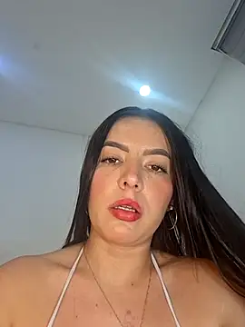 Anal_Luucia live sex cam