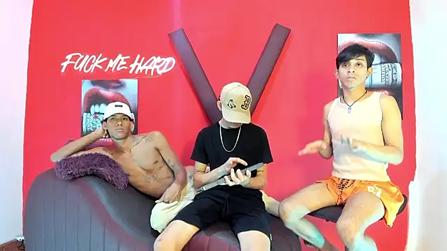 BOYS_PLAY live sex cam
