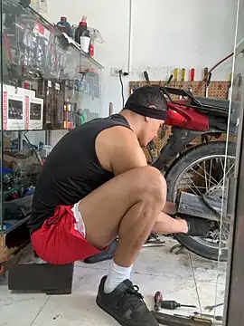 Paul22cm- live sex cam