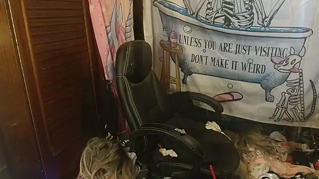 Ombeline1 live sex cam