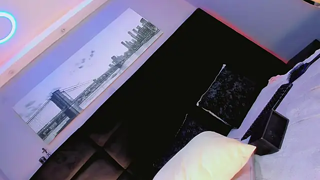 Daniiela_Foxx live sex cam