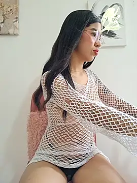 Lily_em's cam snapshot