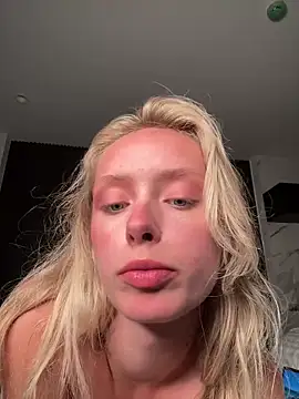 SunnyShiney live sex cam