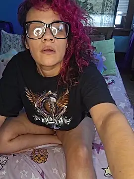 VelvetVixen_735's cam snapshot