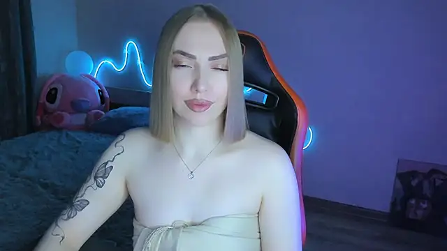 LaraKrein_lk's cam snapshot