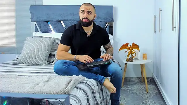 Zack_Froone's cam snapshot