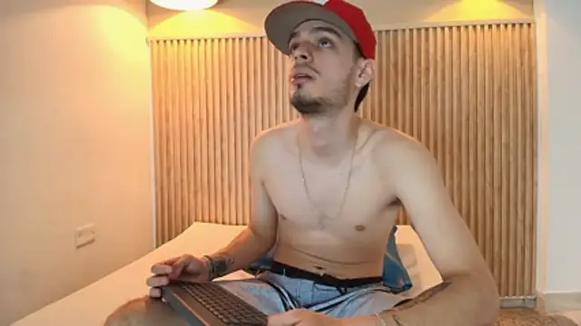 IM_BULL's cam snapshot