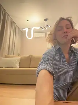 CarmenBlues_'s cam snapshot