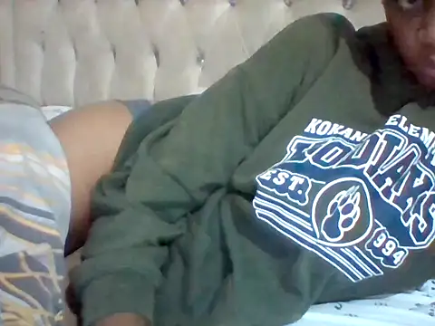 Ntombizodwa10's cam snapshot