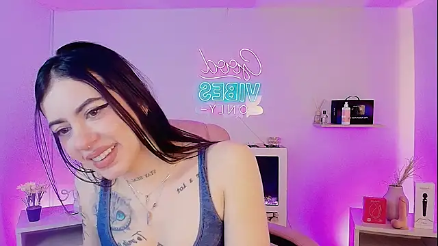 Alice_Vixen's cam snapshot