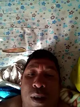 Emilis2347's cam snapshot