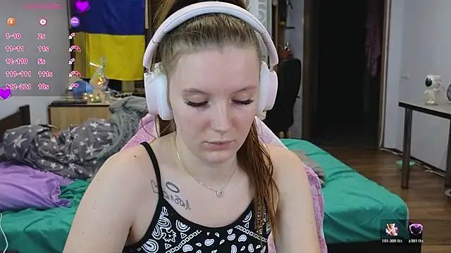 Mary_Blu's cam snapshot