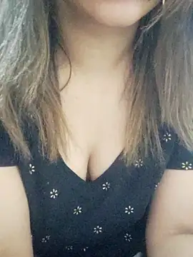 Tanha18 live sex cam