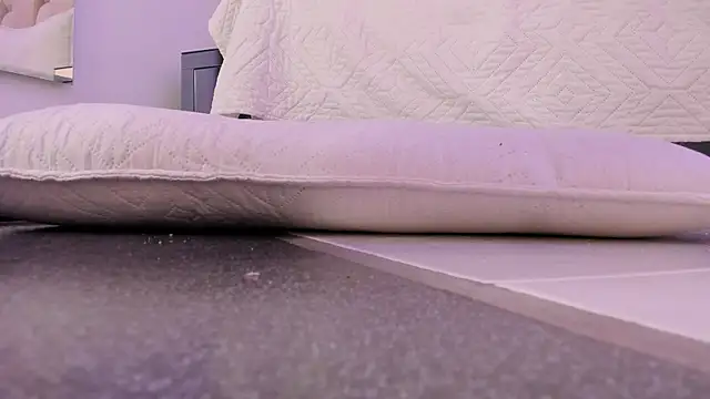 Alysslender live sex cam