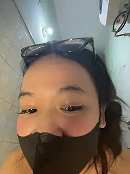 Leeeiuu live sex cam