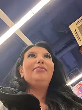 Tisha_Busty live sex cam