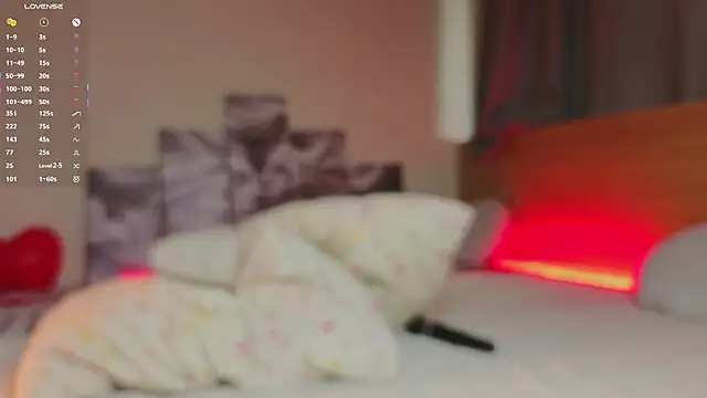 OttilieBurruss live sex cam