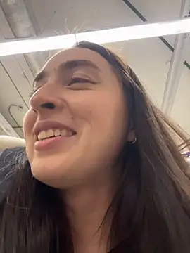 Holly_Play live sex cam