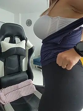 jnilu1227 live sex cam