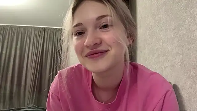 Linaceleste's cam snapshot