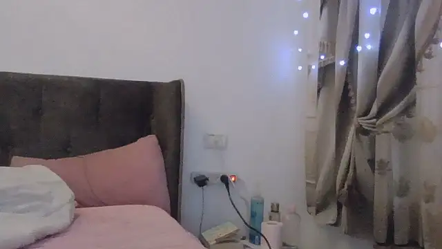 maayanlevi2 live sex cam