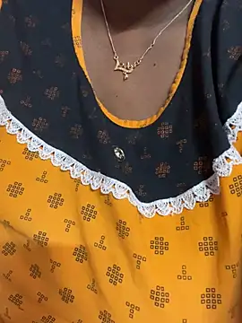 Beauty-queen's cam snapshot