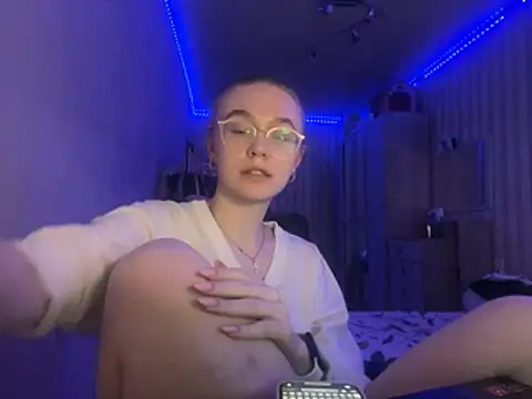 melissashineee's cam snapshot