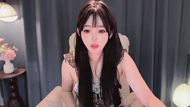 Yaiyigirl live sex cam